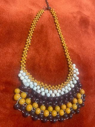 Collar de abalorios