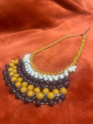Collar de abalorios