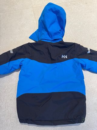 Conjunto nieve Helly Hansen