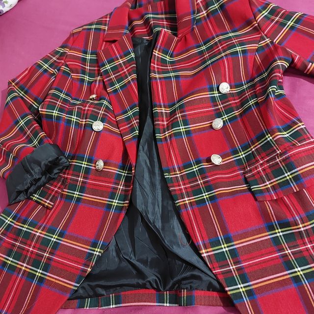 BLAZER NUEVA SIN ESTRENAR !!!