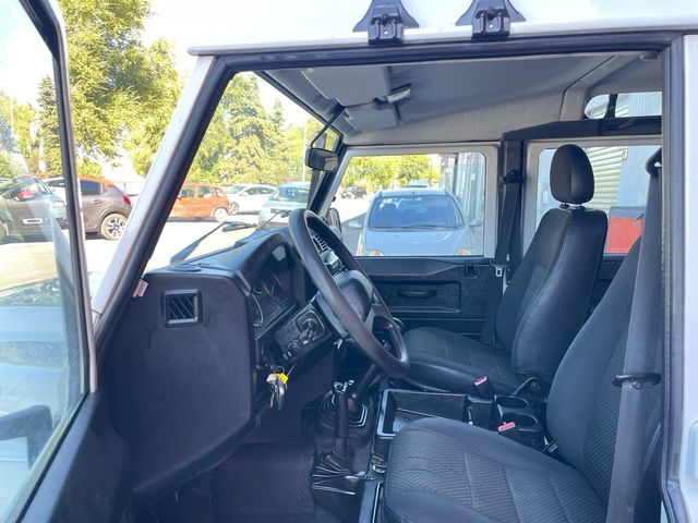 Land Rover Defender 2014