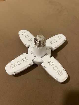 Lâmpada LED dobrável