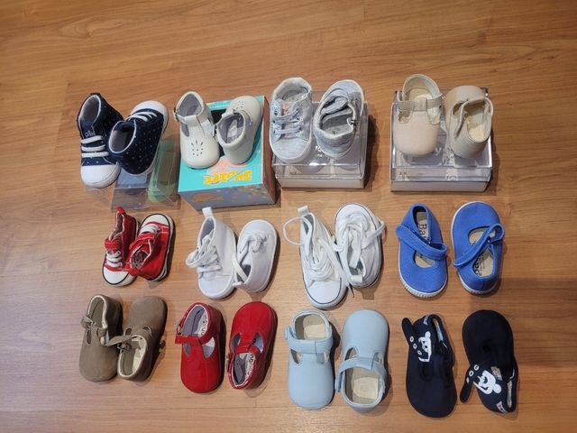 Lote de zapatos de bebé
