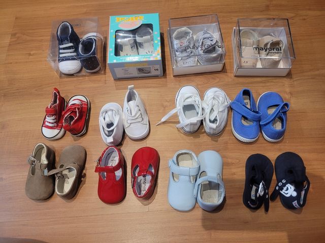 Lote de zapatos de bebé