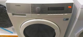 Secadora AEG 9kg DE CONDENSACION CON BOMBA 