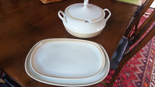 Sopera y 2 fuentes Santa Clara.