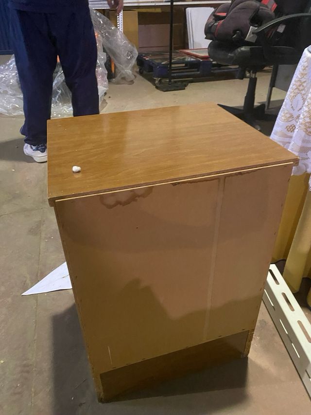 Mesita de dormitorio