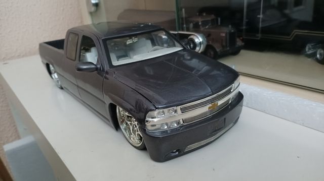 Chevy Dub 1/18
