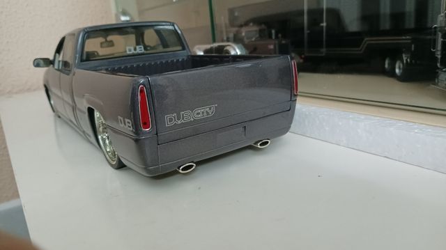 Chevy Dub 1/18