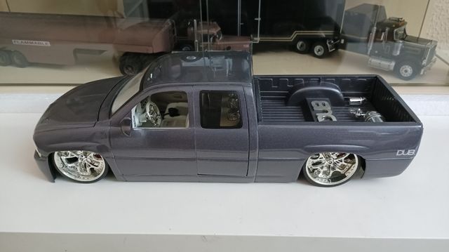 Chevy Dub 1/18