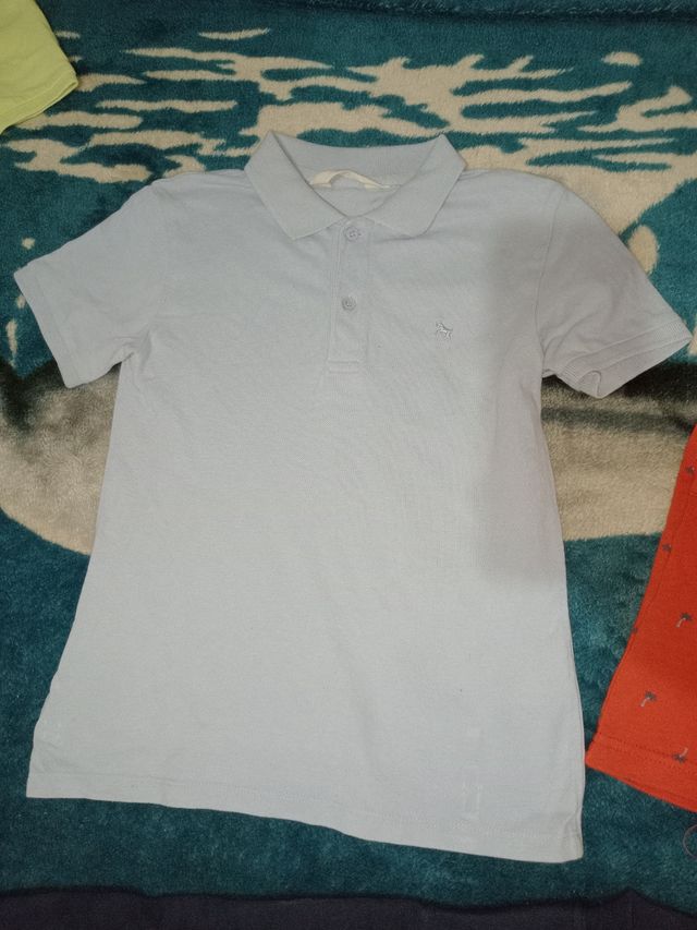 Lote de ropa de niño.