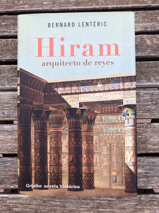 HIRAM ARQUITECTO DE REYES BERNARD LENTÉRIC
