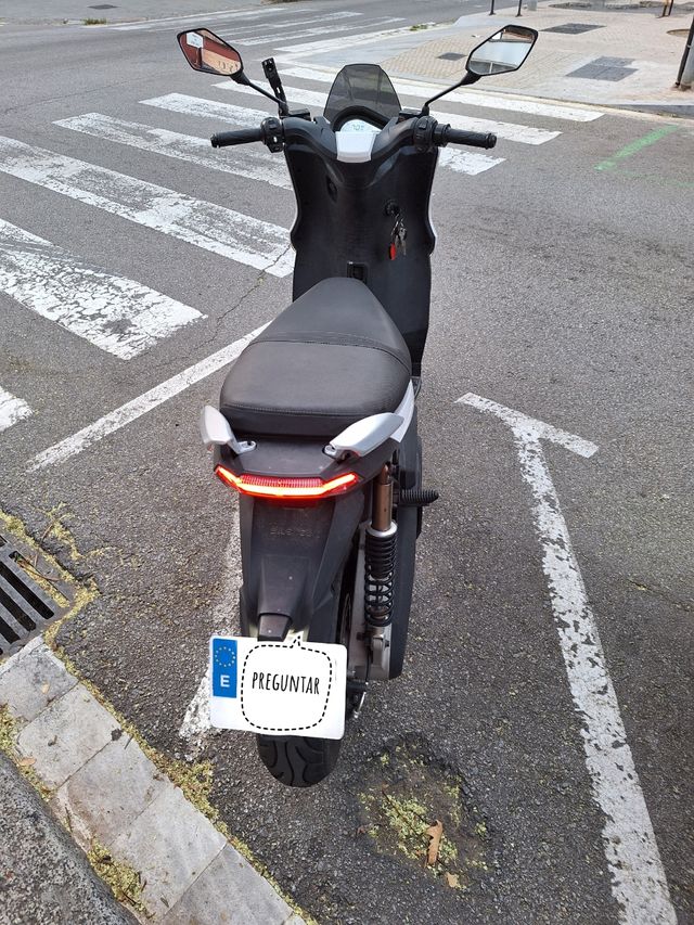 SILENCE S01 scooter modelo Basic batt 5.6wh