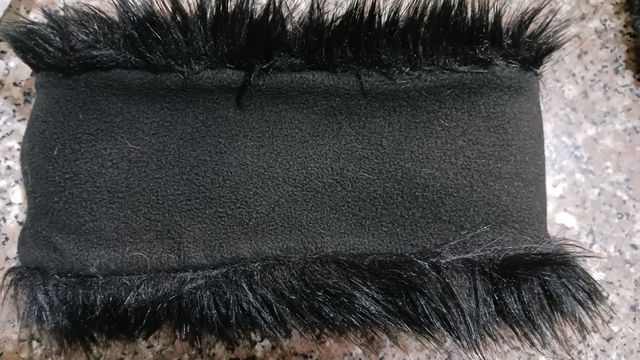 Scaldacollo in pelo ecologico nero