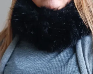 Scaldacollo in pelo ecologico nero