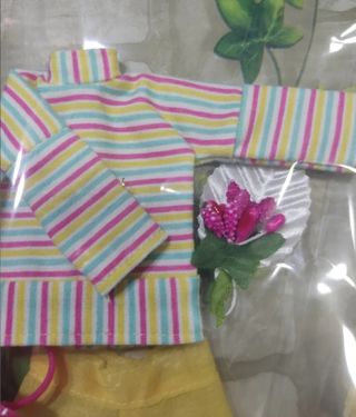 Lote ropa Barbie+acc, Artículos Nuevos