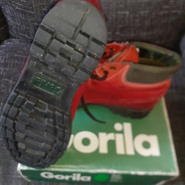 Botas tipo Martins y botas bajas. Usadas