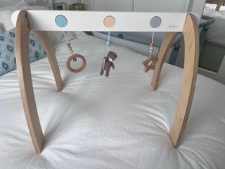 Gimnasio de actividades montessori. Marca Kaloo.