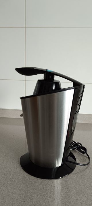 Exprimidor de zumos cecotec nuevo.