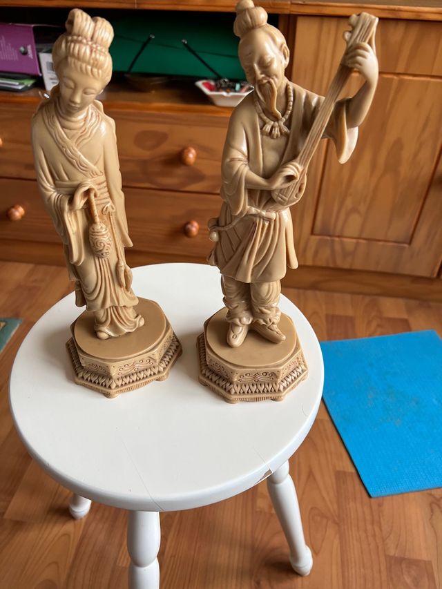 Pareja de figuras chinas