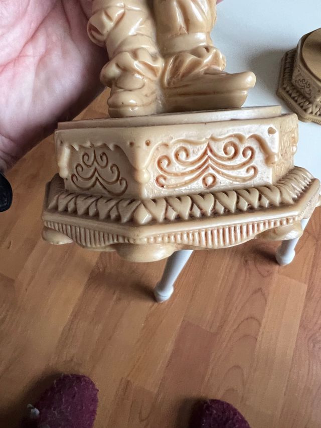 Pareja de figuras chinas