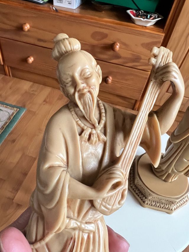 Pareja de figuras chinas