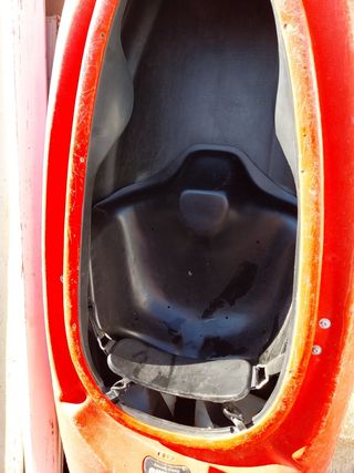 Kayak Eskimo aguas bravas
