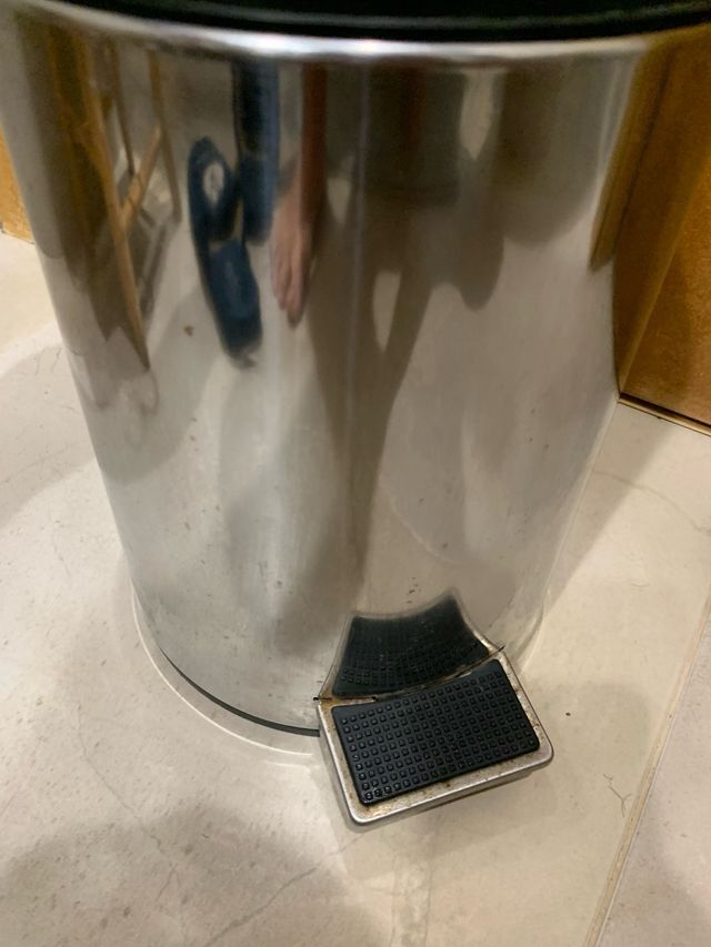 Papelera de baño o despacho