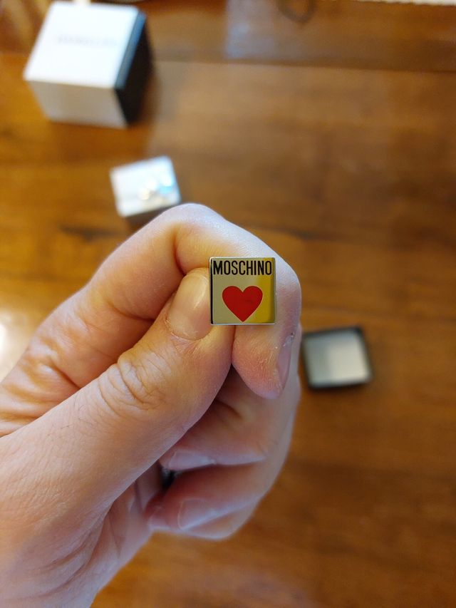 Gemelli Moschino con logo - Nuovo