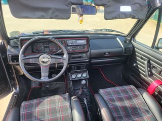 Volkswagen Golf mk1 Cabrio 1.8i restaurado  1989