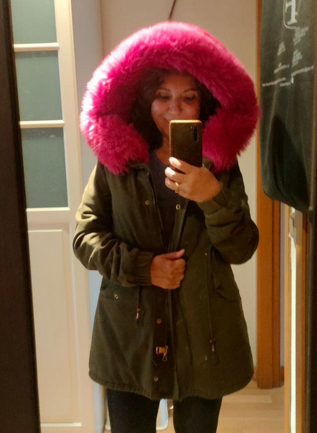 Chaquetón abrigo  con capucha..