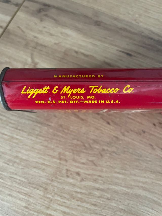 Caja Metalica Roja Velvet