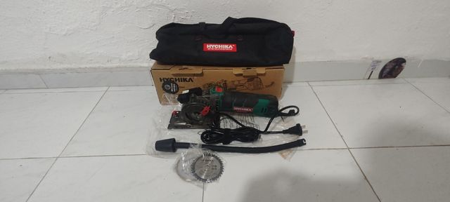 Minisierra eléctrica