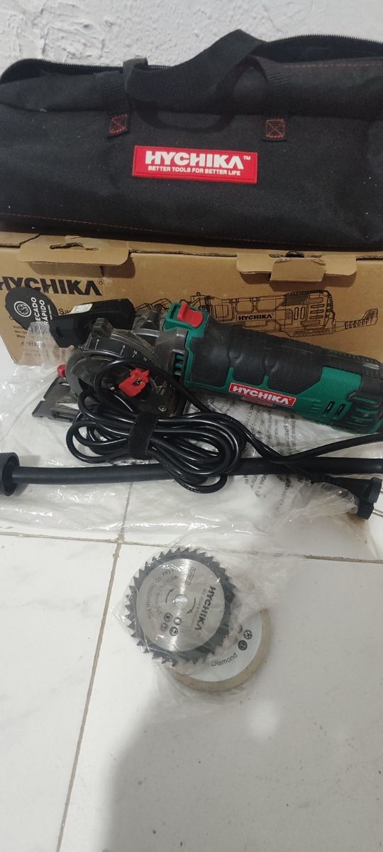 Minisierra eléctrica