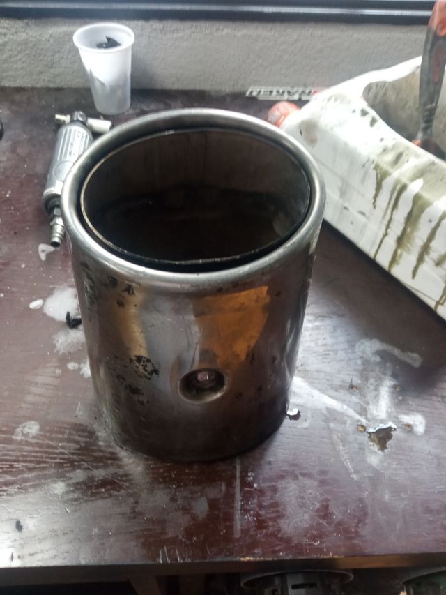 Cola de escape mercedes