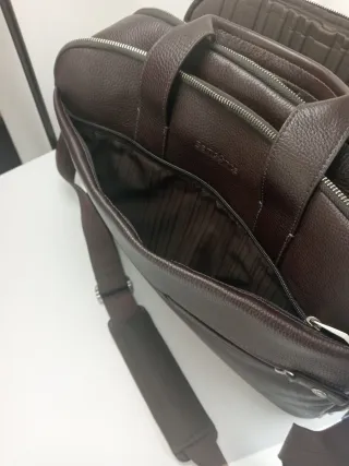 Samsonite. Maleta de mano. Cuero