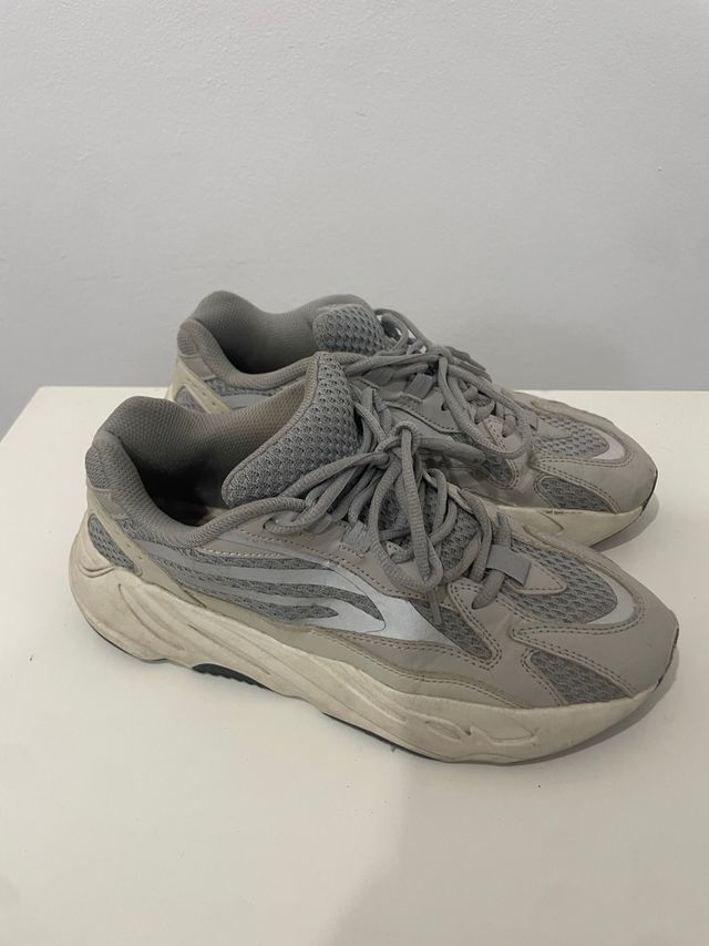 Yeezy 700