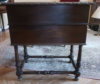 Mesa madera con cajones