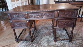 Mesa madera con cajones