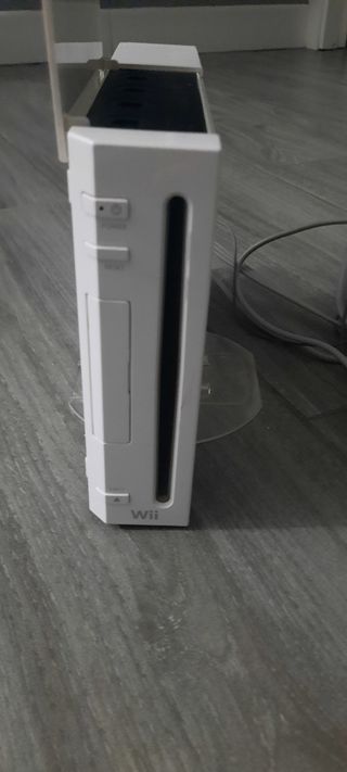 SE VENDE WII BLANCA NEGOCIABLE