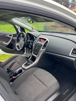 Opel Astra 2010