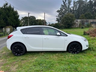 Opel Astra 2010
