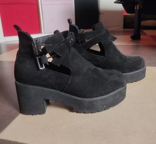 Zapatos con apertura