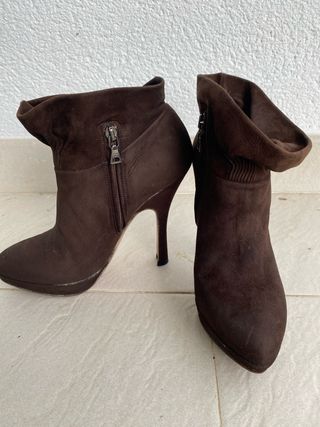 Zapato botin ante PRADA