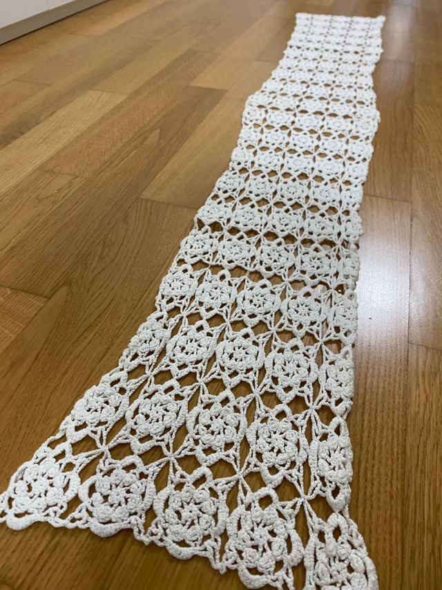 Centrino uncinetto 120x20