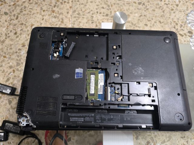 Portátil HP 255 G1 para piezas