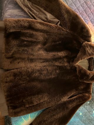 Chaqueta de mujer de piel y mutón