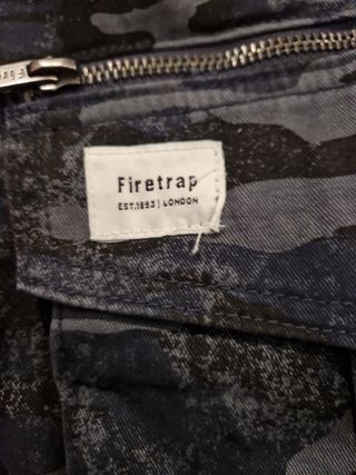 Pantalones cortos ingleses