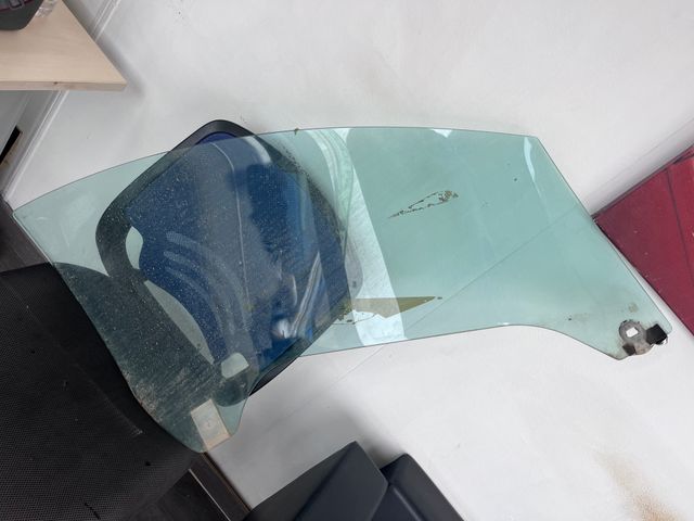 Cristal conductor Peugueot 307 c.c 2006