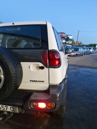 Despiece  Nissan  terreno 2.7  .125cv